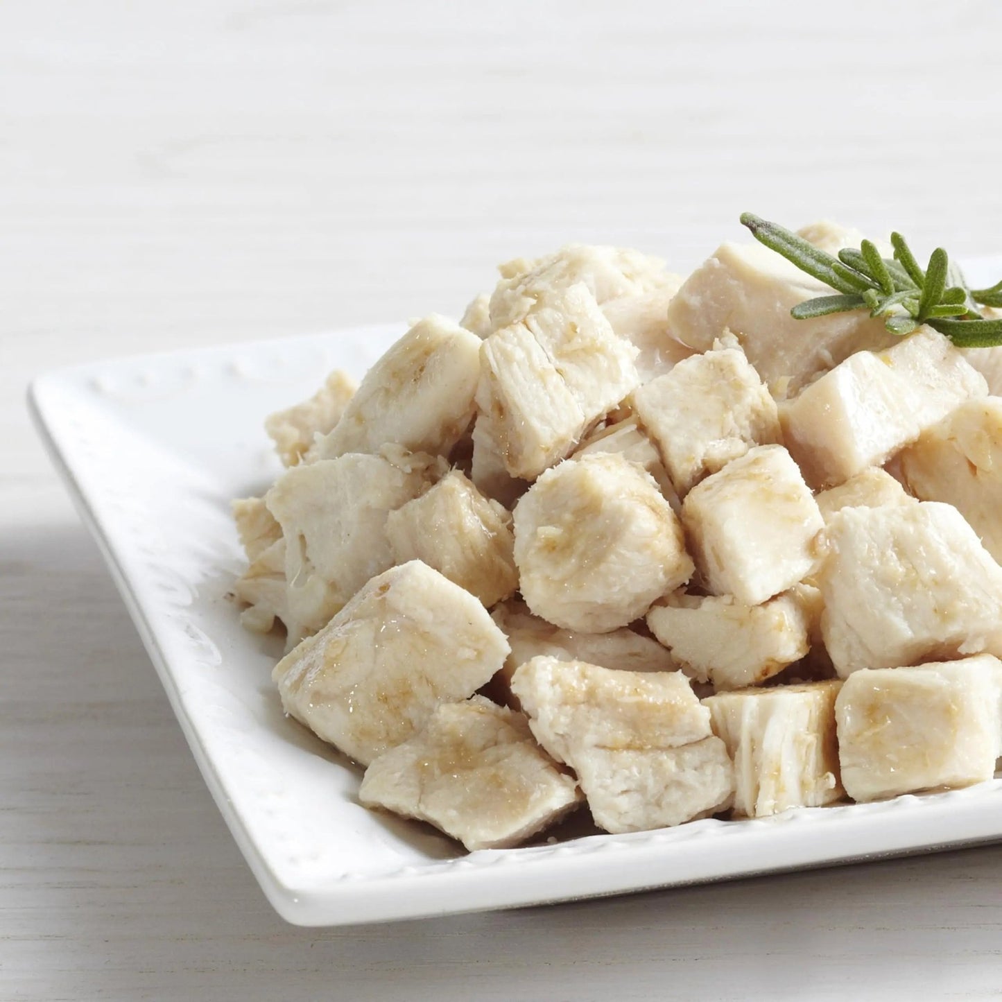 Augason Farms Cooked Freeze Dried White Meat Chicken Dices Can, Emergency Food Supply, Everyday Meals, 15 Servings - Fresh Hearth