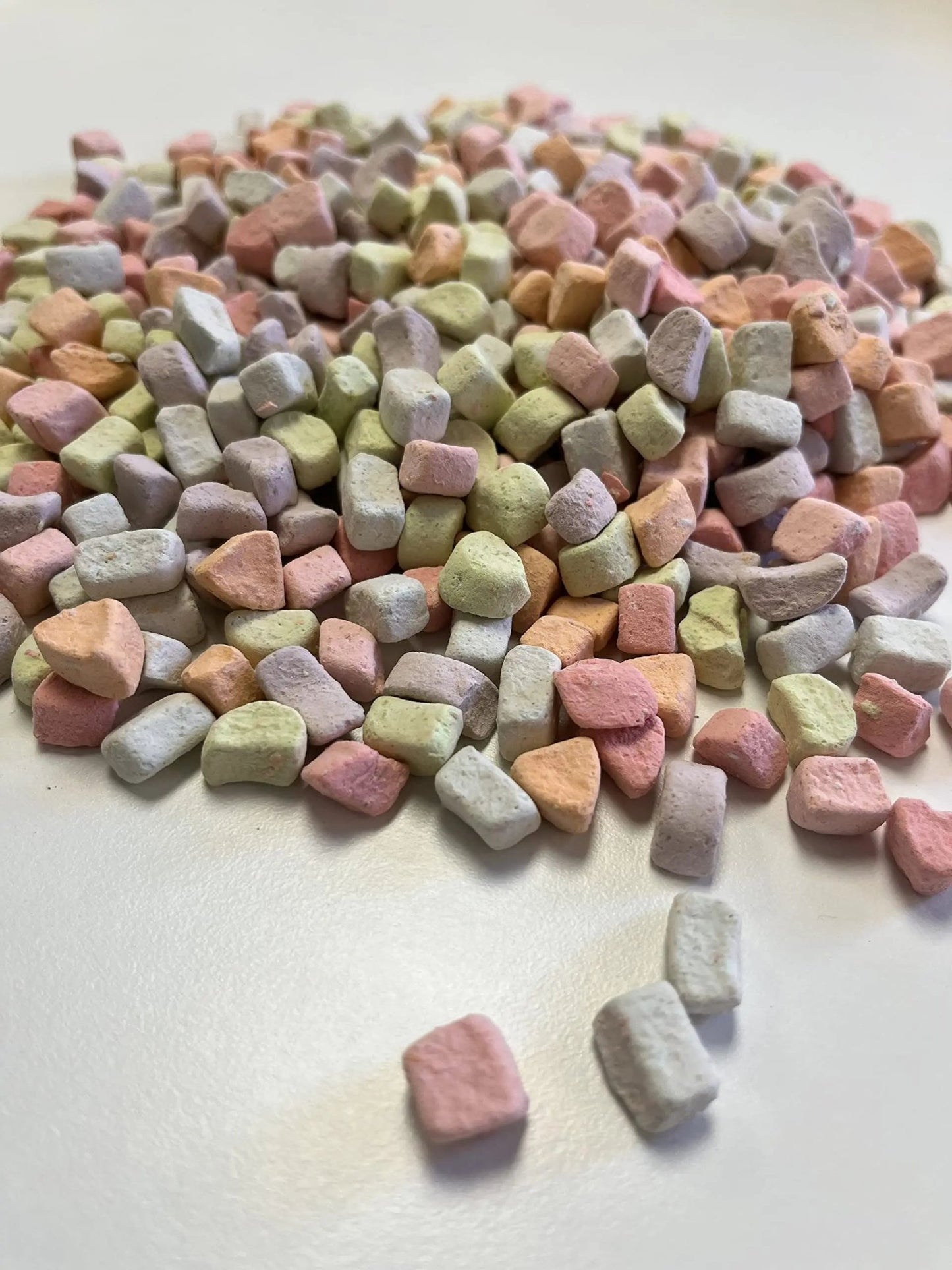 Sarah's Candy Factory Assorted Dehydrated Marshmallow Bits in Jar, 2.5 Lbs (updated) - Fresh Hearth