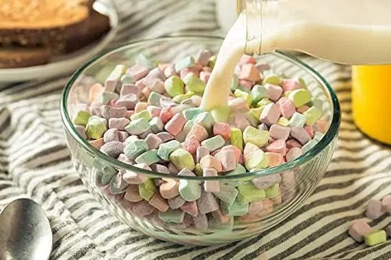 Sarah's Candy Factory Assorted Dehydrated Marshmallow Bits in Jar, 2.5 Lbs (updated) - Fresh Hearth