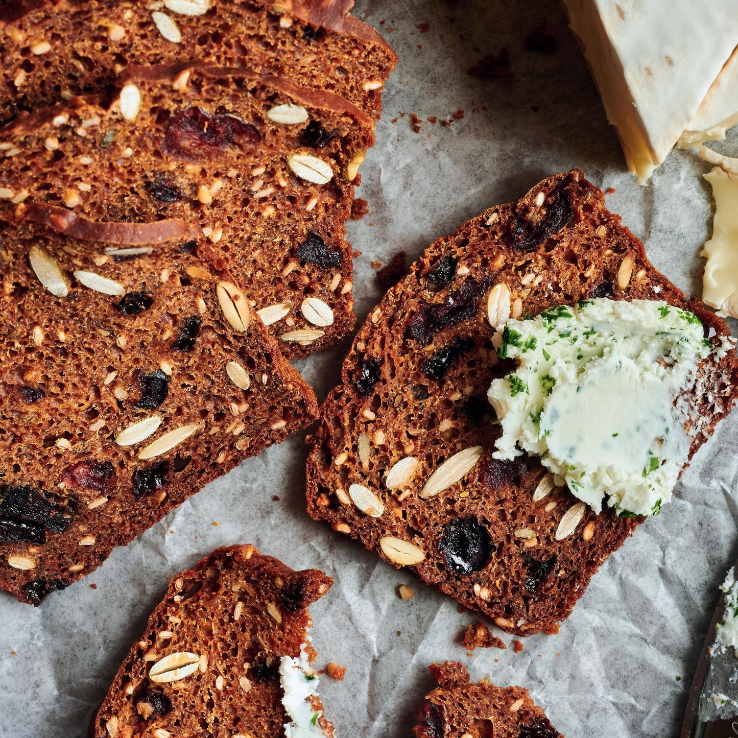 Bob’s Red Mill All Purpose High Fiber Flour - 3 lb Bag, 1-to-1 Baking Substitute, Excellent Source of Fiber, Non-GMO, Kosher