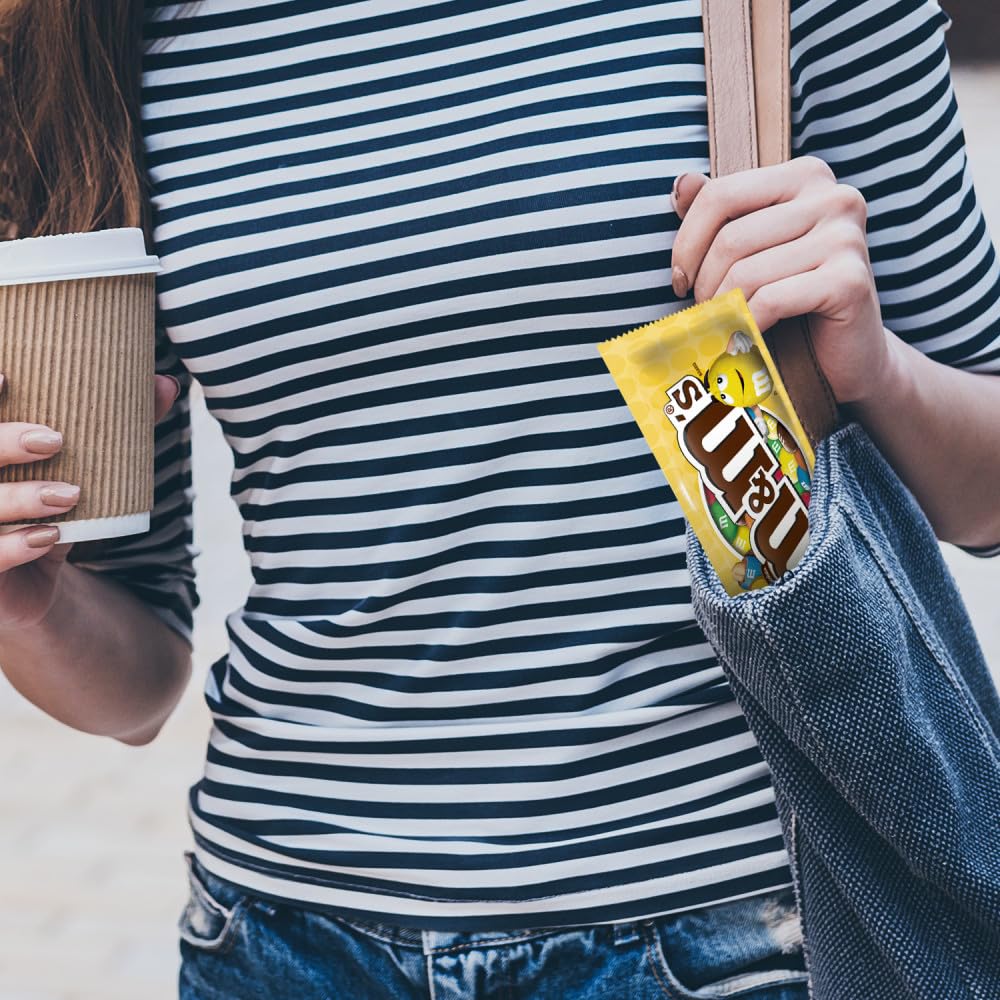 Mars M&M'S, SNICKERS, 3 MUSKETEERS, SKITTLES & STARBURST Variety Pack Full Size Bulk Candy Assortment, 56.11 oz, 30 Count - Fresh Hearth