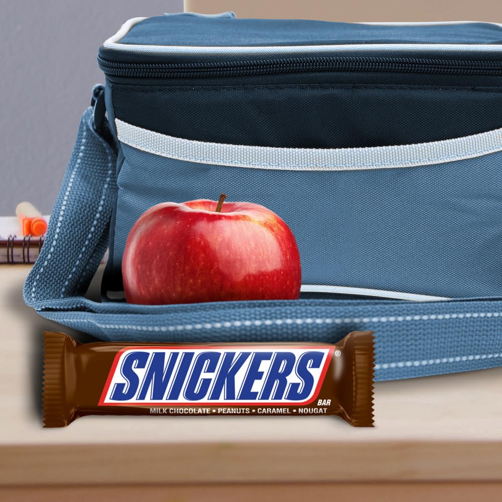 Mars M&M'S, SNICKERS, 3 MUSKETEERS, SKITTLES & STARBURST Variety Pack Full Size Bulk Candy Assortment, 56.11 oz, 30 Count - Fresh Hearth